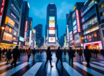 explorez shinjuku, le cœur vibrant de tokyo : gratte-ciel, ruelles animées, gastronomie et incontournables à découvrir avec la route du japon.