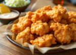 découvrez le karaage, le poulet japonais mariné puis frit, croustillant à l’extérieur et tendre à cœur. une recette gourmande qui fait l’unanimité.